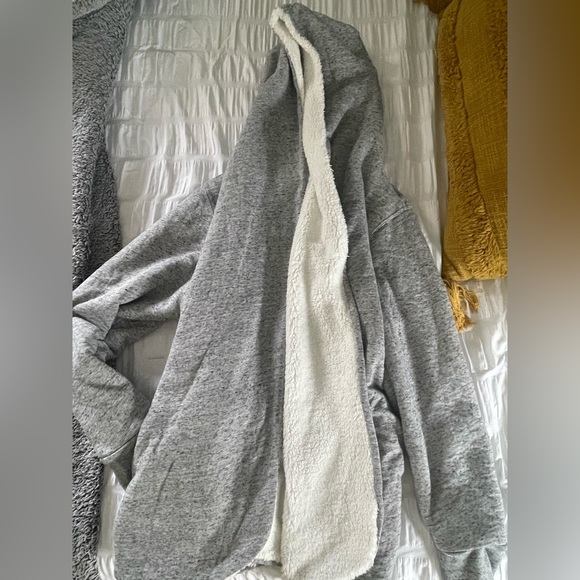 Medium gap cardigan - Picture 3 of 7